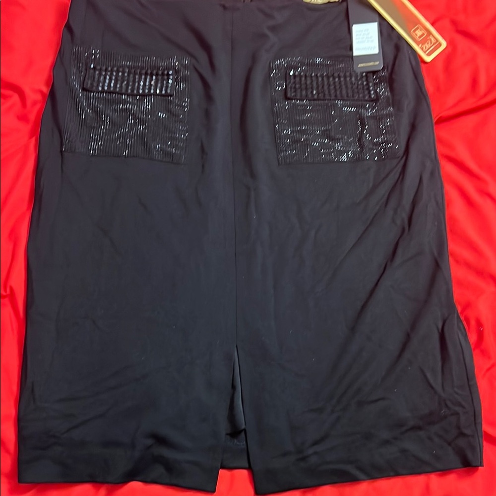 Chic Black Midi Skirt with Sequin Pockets